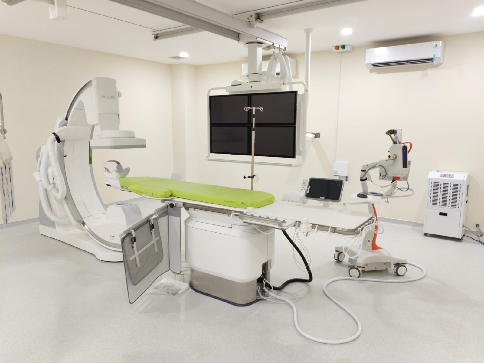 Cathlab(Alat Penunjang  dan pendukung diagnostik RSUD Maba)