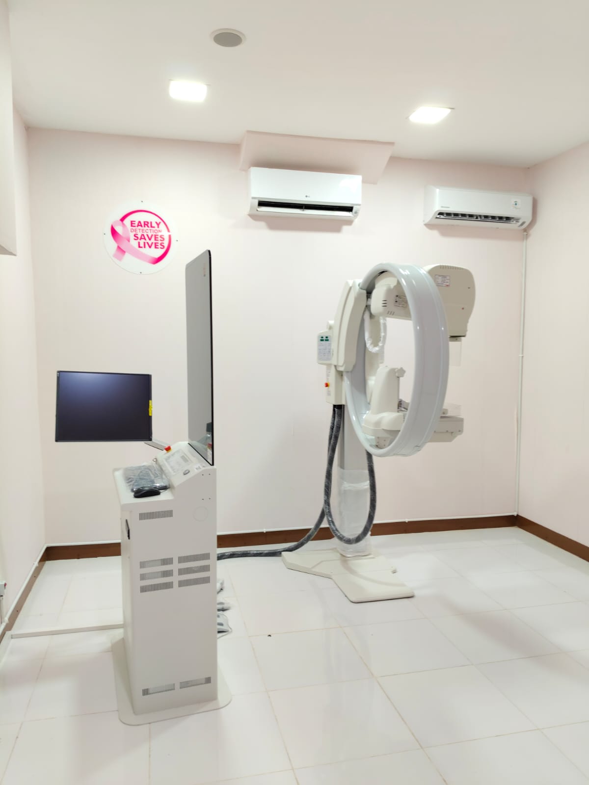 Mamografi (Alat Penunjang  dan pendukung diagnostik RSUD Maba)